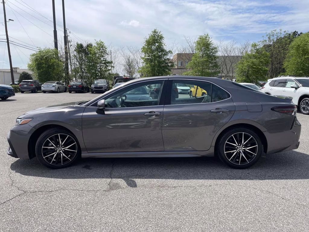 2024 Predawn Gray Mica Toyota Camry SE FWD Sedan