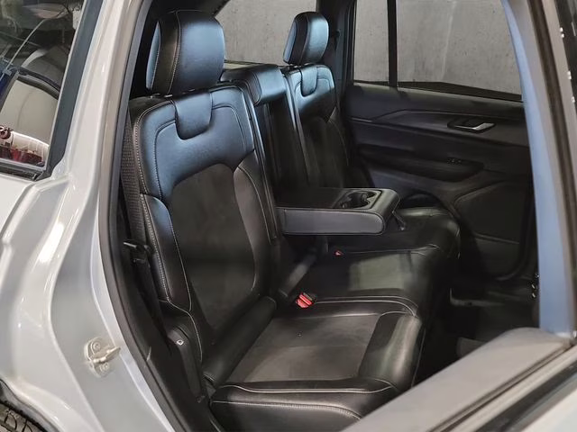 2024 Silver Zynith Jeep Grand Cherokee Altitude X 4X4 SUV