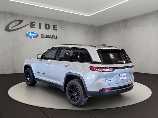 2024 Silver Zynith Jeep Grand Cherokee Altitude X 4X4 SUV