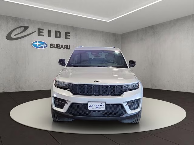 2024 Silver Zynith Jeep Grand Cherokee Altitude X 4X4 SUV