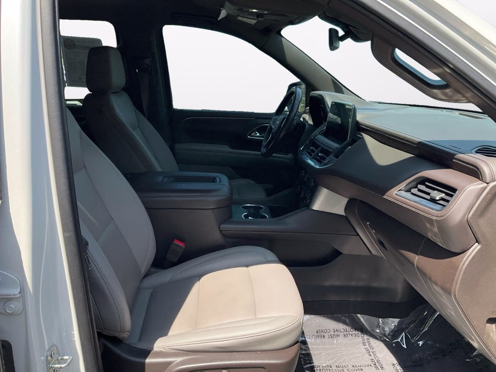 2022 Iridescent Pearl Tricoat Chevrolet Suburban LT 4X4 SUV