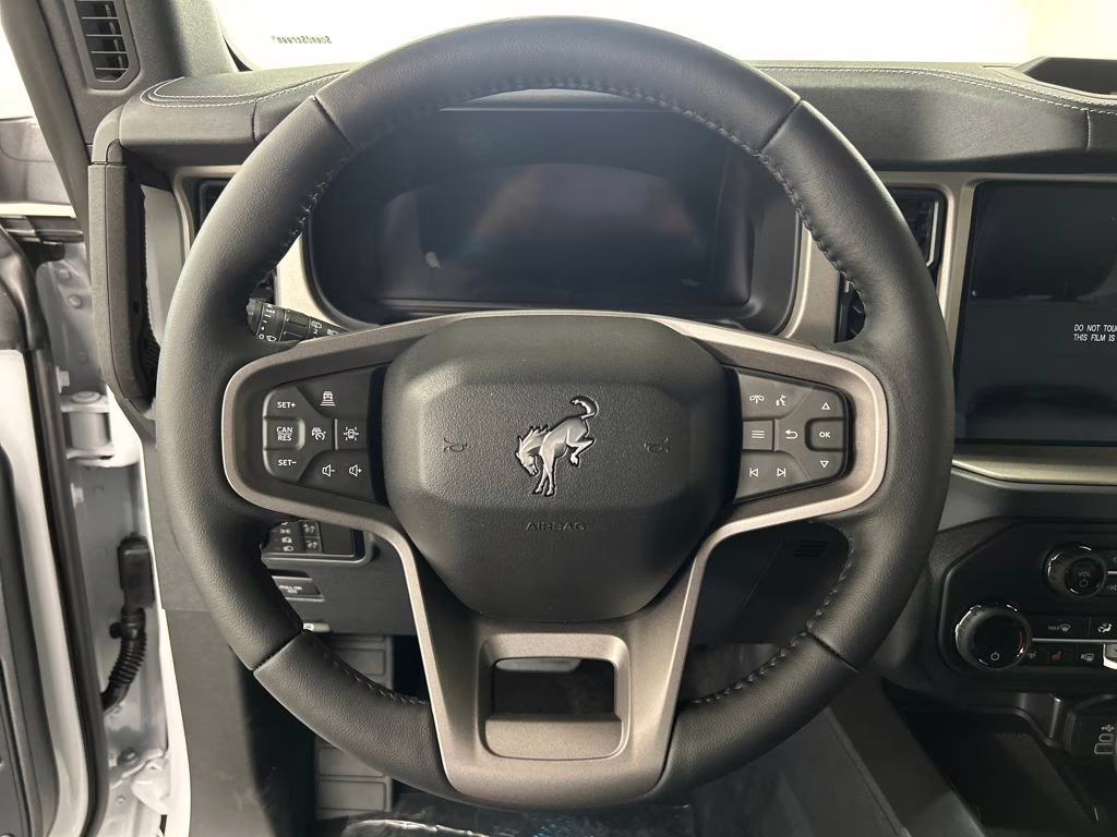 2026 OXFORD WHITE Ford Bronco Outer Banks 4X4 SUV