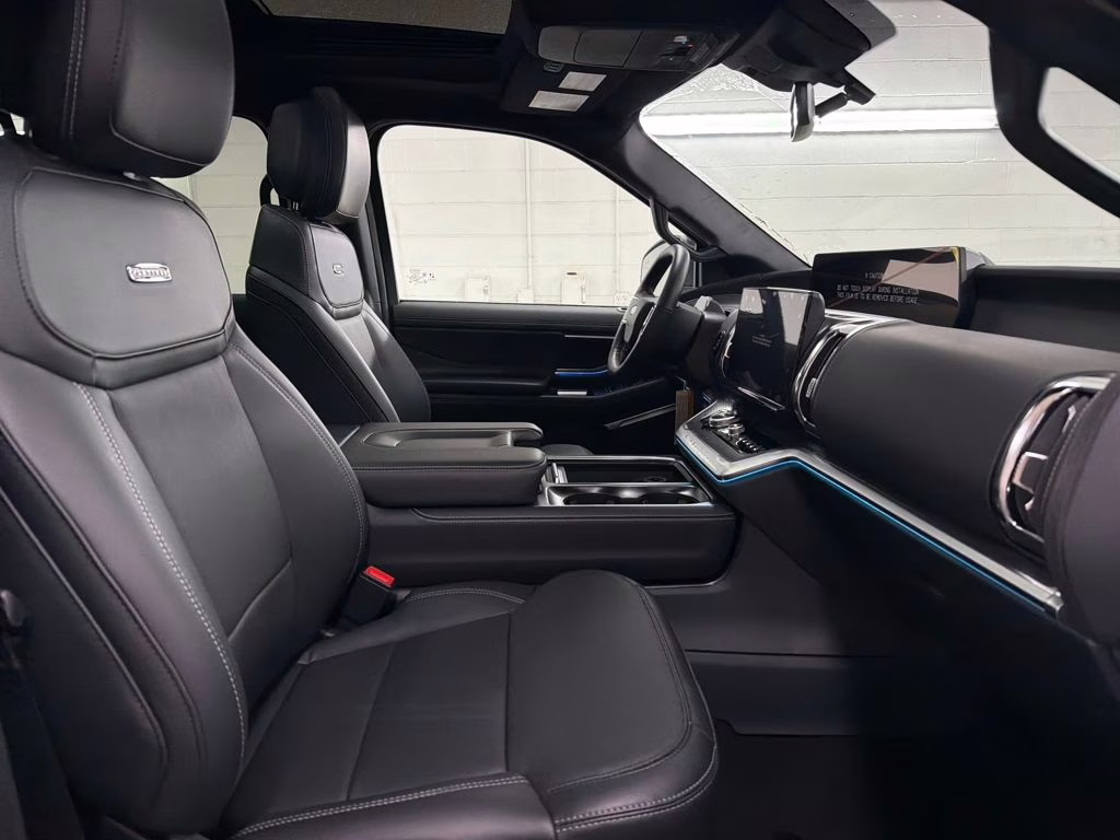 2026 STAR WHITE TRI-COAT Ford Expedition Platinum 4X4 SUV