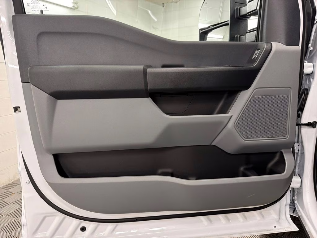 2026 OXFORD WHITE Ford Super Duty F-250 SRW XL 4X4 Truck