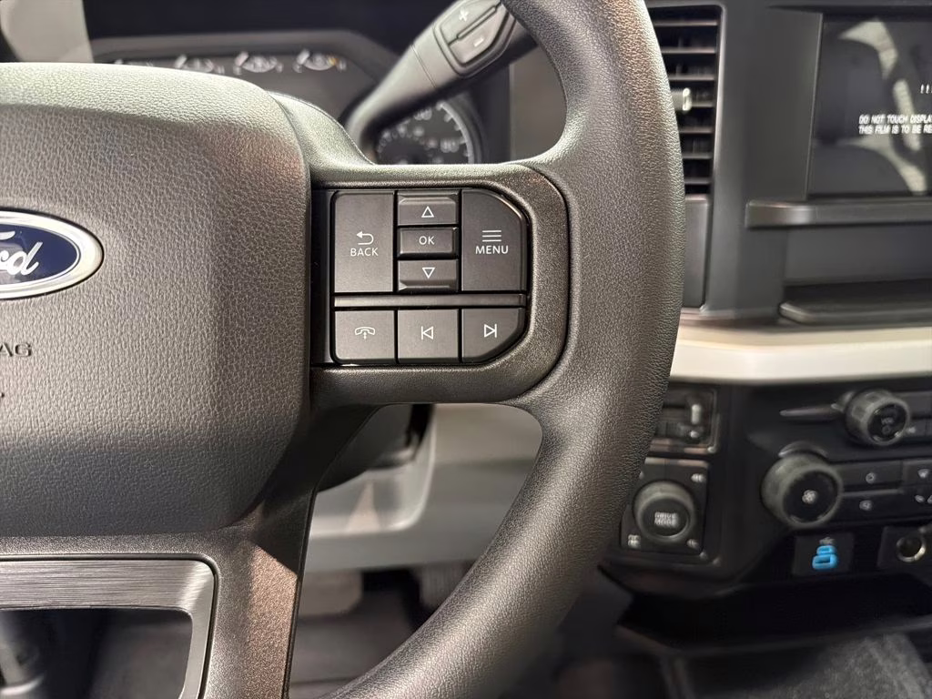 2026 OXFORD WHITE Ford Super Duty F-250 SRW XL 4X4 Truck