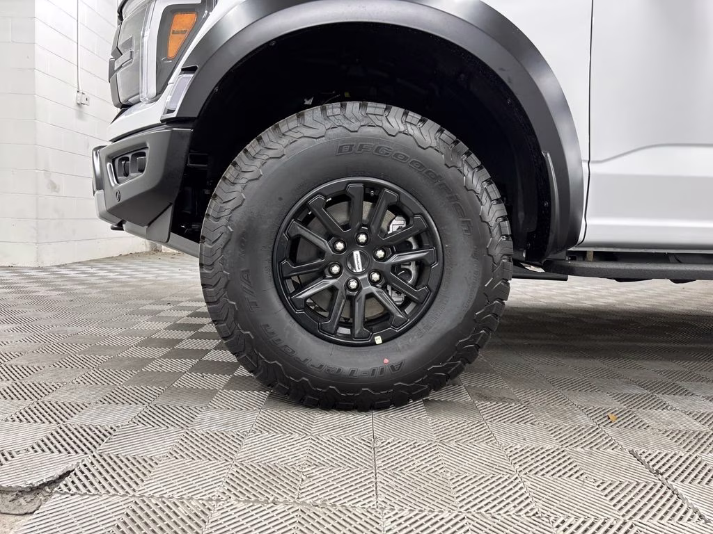 2026 OXFORD WHITE Ford F-150 Raptor 4X4 Truck