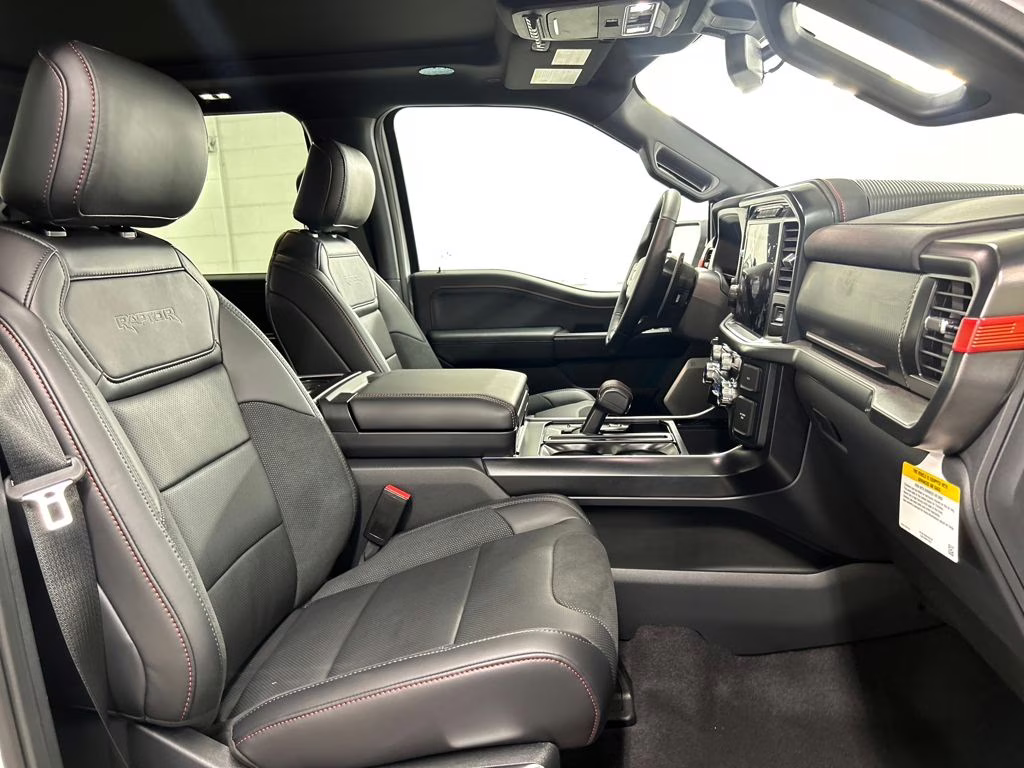 2026 OXFORD WHITE Ford F-150 Raptor 4X4 Truck