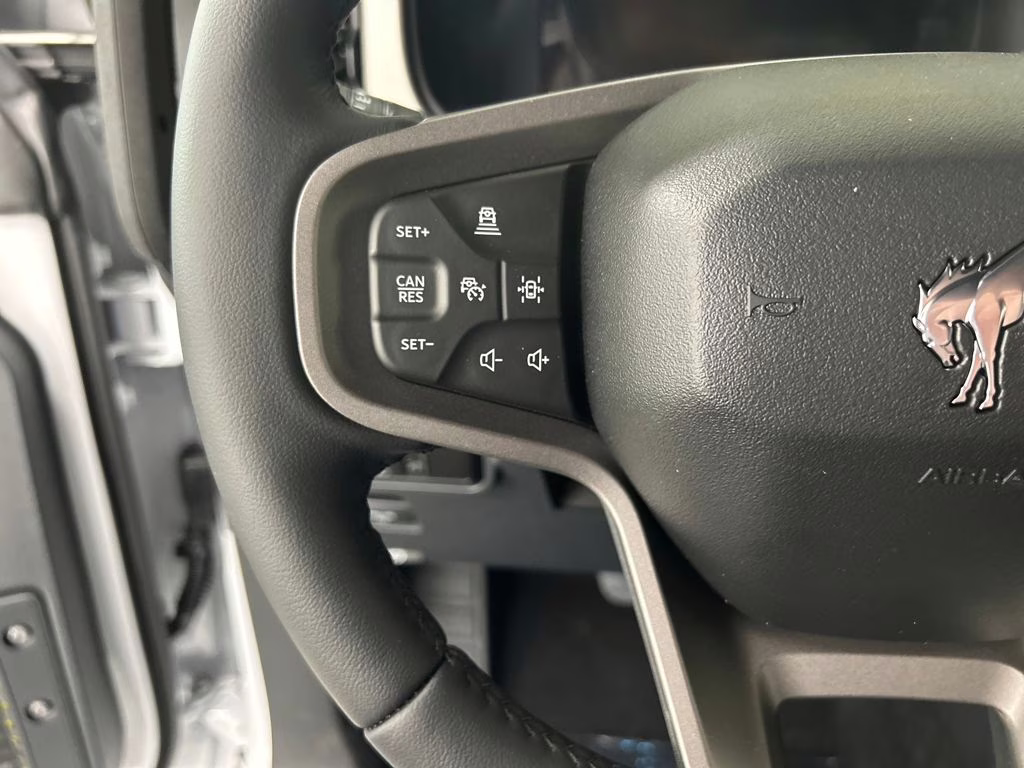 2026 OXFORD WHITE Ford Bronco Outer Banks 4X4 SUV