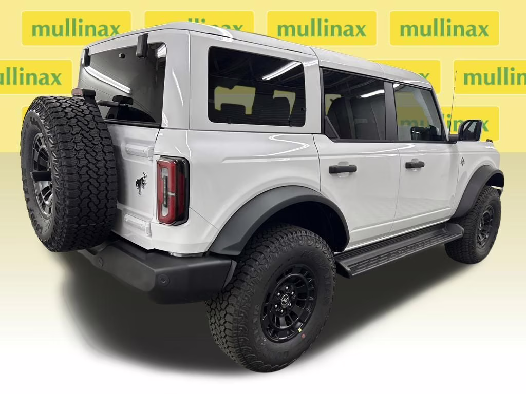 2026 OXFORD WHITE Ford Bronco Outer Banks 4X4 SUV