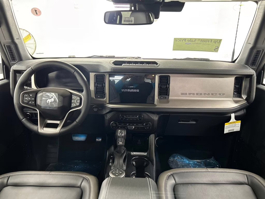 2026 OXFORD WHITE Ford Bronco Outer Banks 4X4 SUV