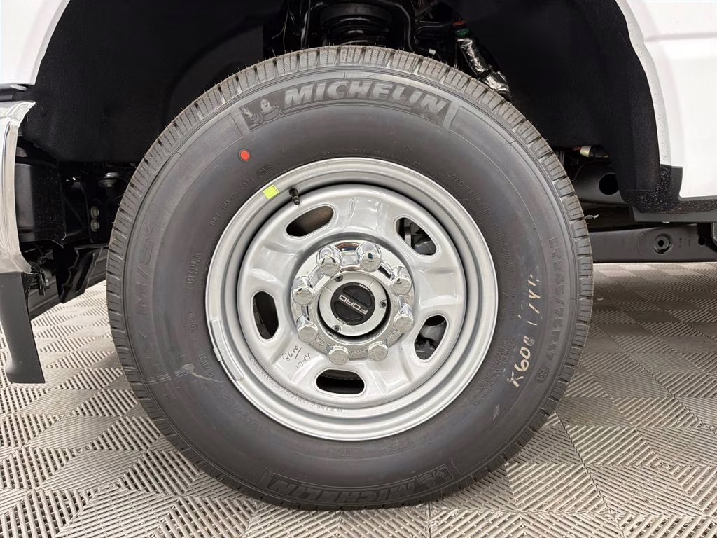 2026 OXFORD WHITE Ford Super Duty F-250 SRW XL 4X4 Truck