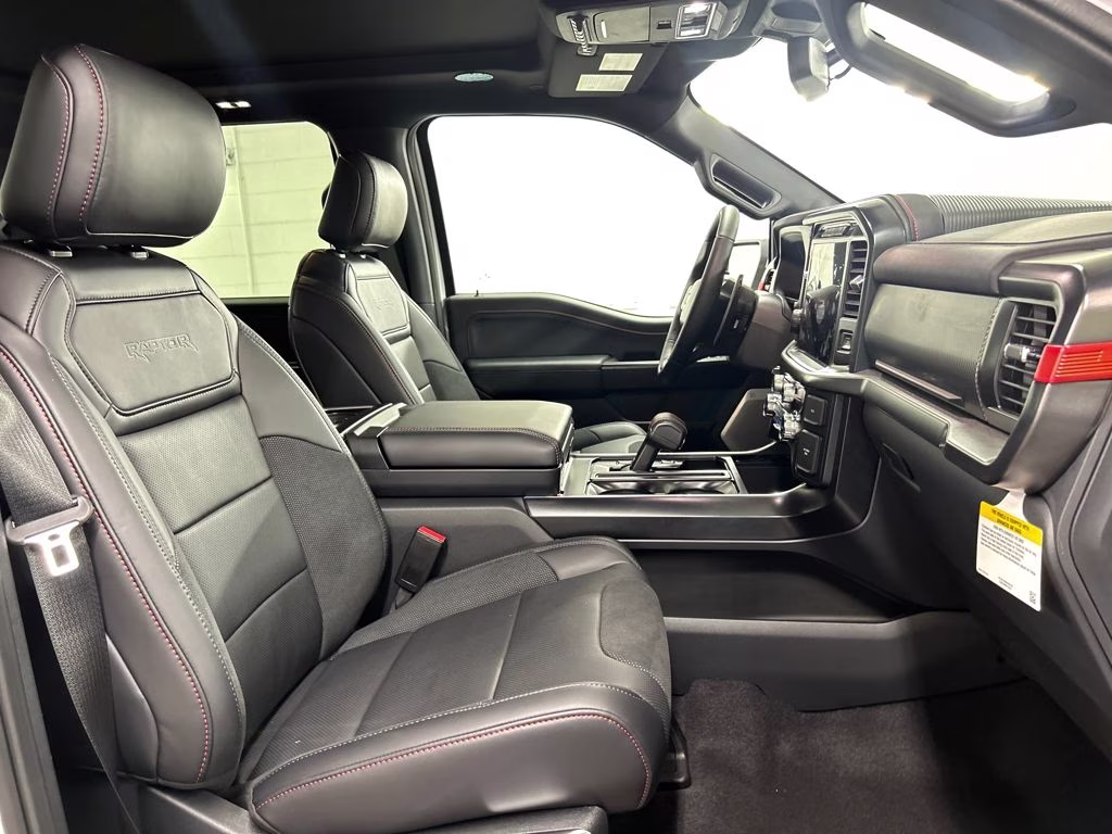 2026 OXFORD WHITE Ford F-150 Raptor 4X4 Truck