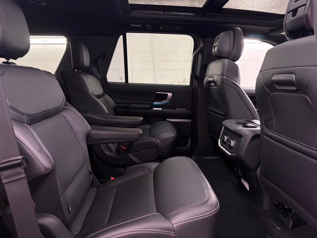 2026 STAR WHITE TRI-COAT Ford Expedition Platinum 4X4 SUV