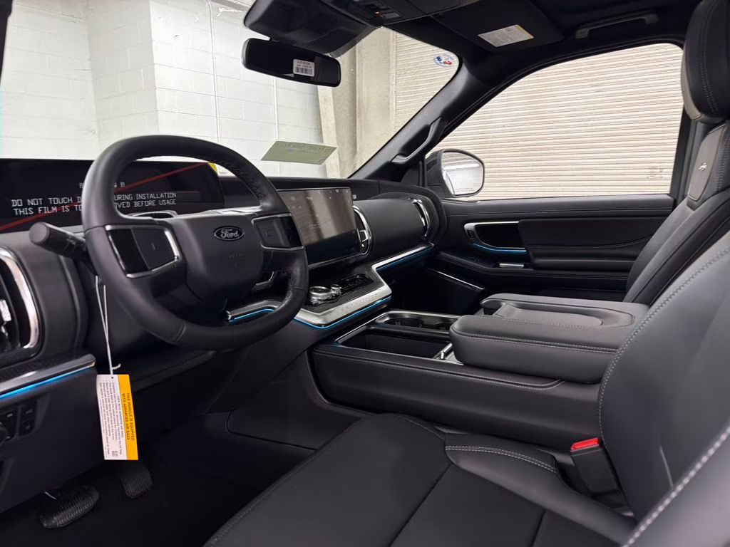 2026 STAR WHITE TRI-COAT Ford Expedition Platinum 4X4 SUV