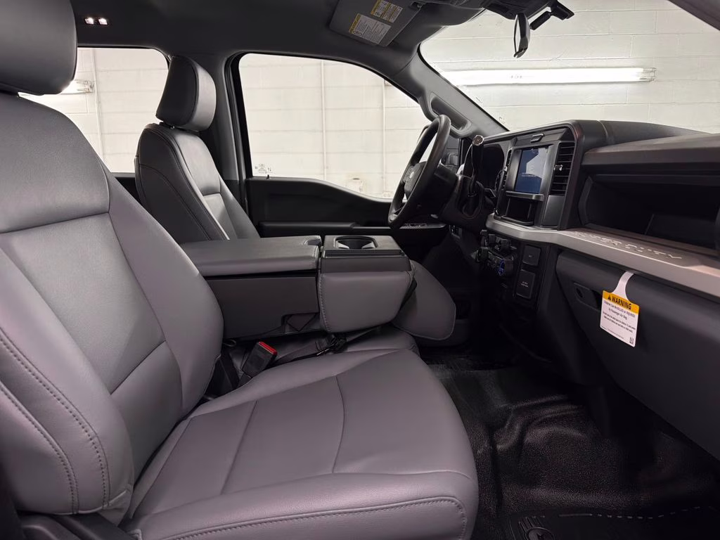 2026 OXFORD WHITE Ford Super Duty F-250 SRW XL 4X4 Truck