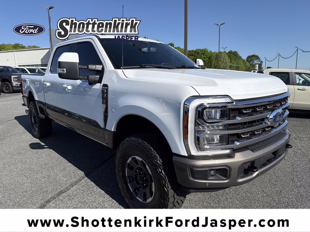 2023 Oxford White Ford Super Duty F-250 SRW King Ranch 4X4 Truck