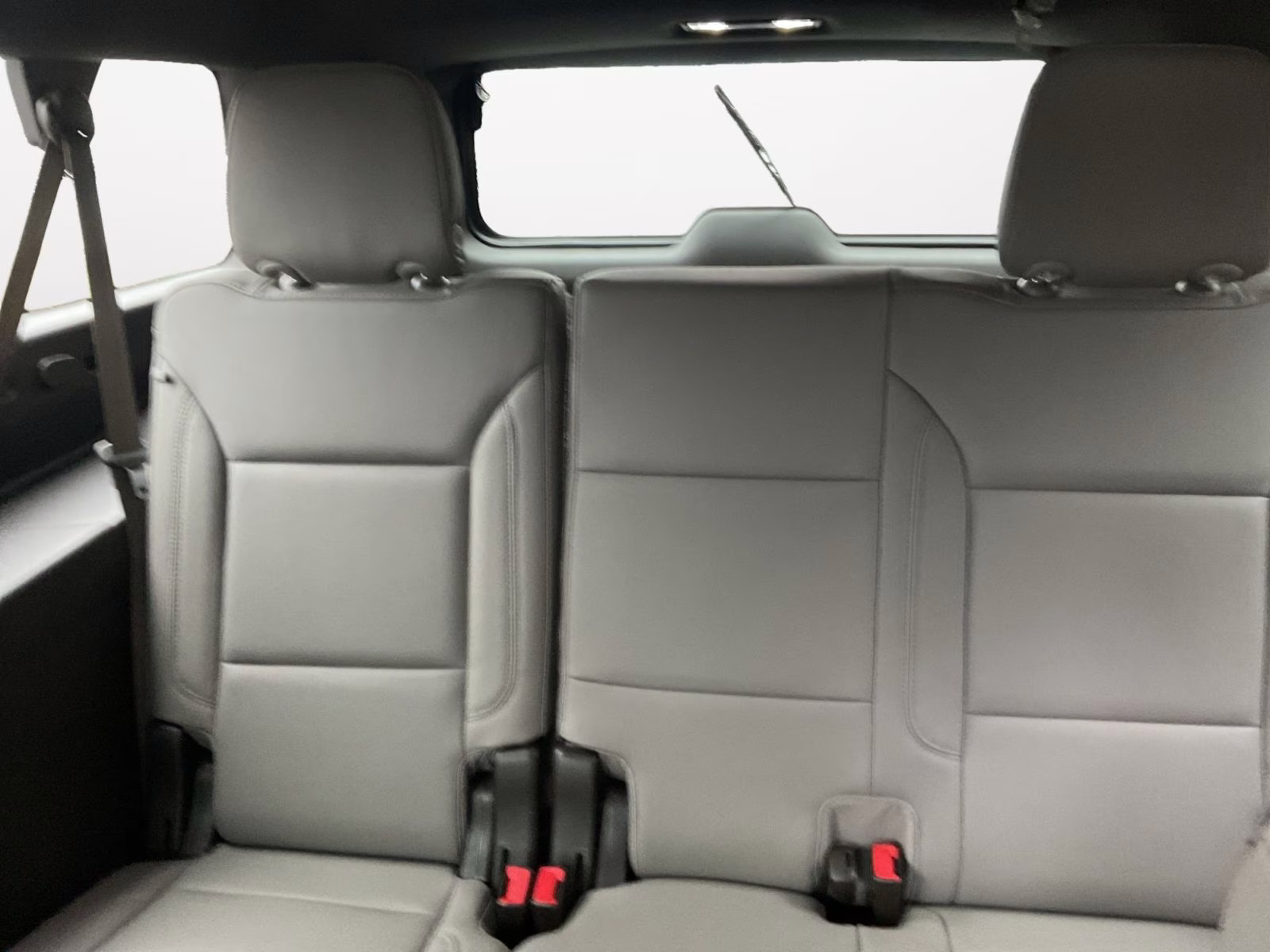 2022 Iridescent Pearl Tricoat Chevrolet Suburban LT 4X4 SUV