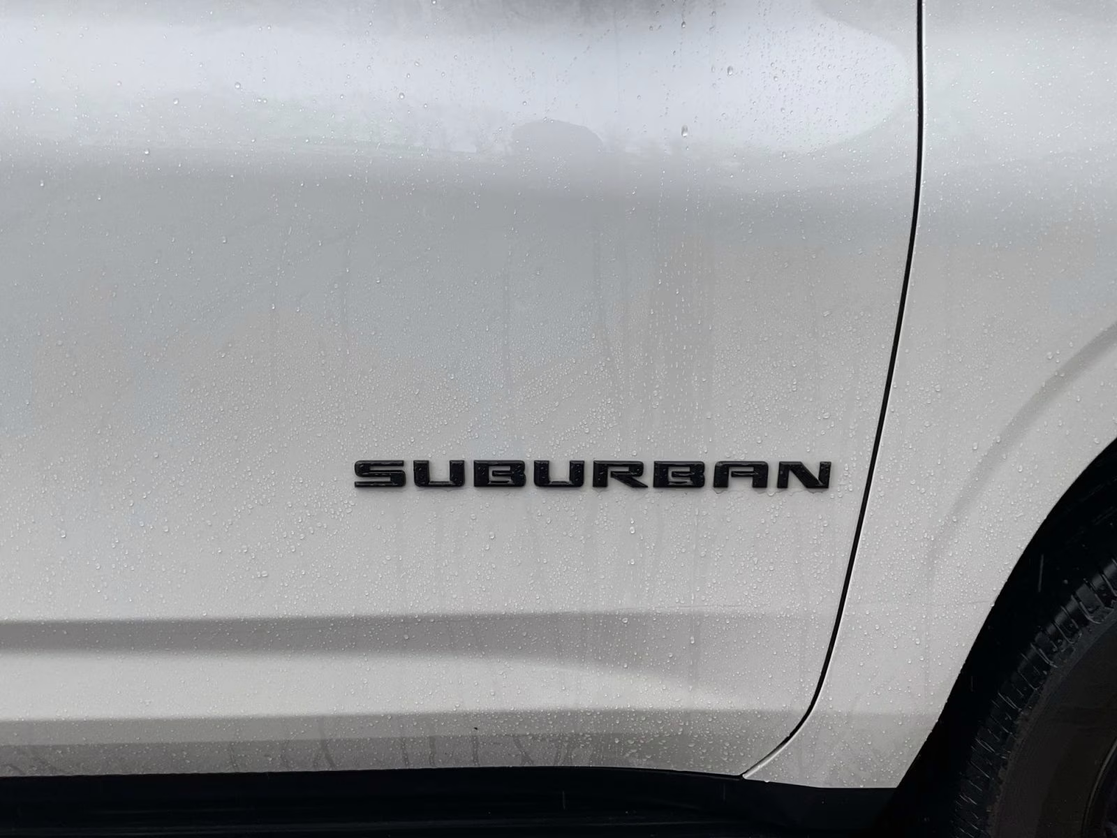 2022 Iridescent Pearl Tricoat Chevrolet Suburban LT 4X4 SUV