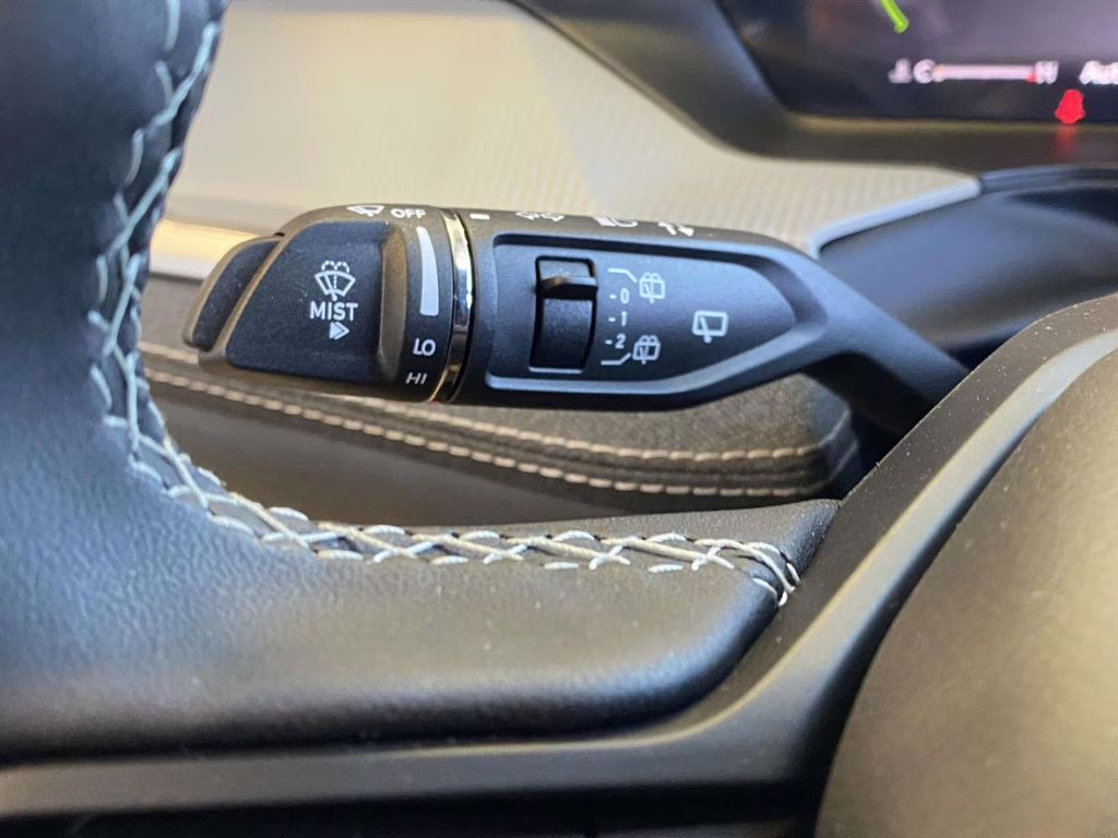 2026 Bright White Clearcoat Jeep Cherokee Laredo 4X4 SUV