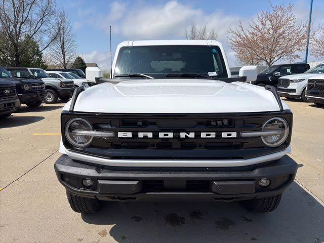 2026 Oxford White Ford Bronco Outer Banks 4X4 SUV