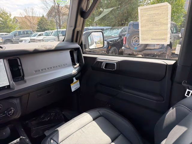 2026 Oxford White Ford Bronco Outer Banks 4X4 SUV