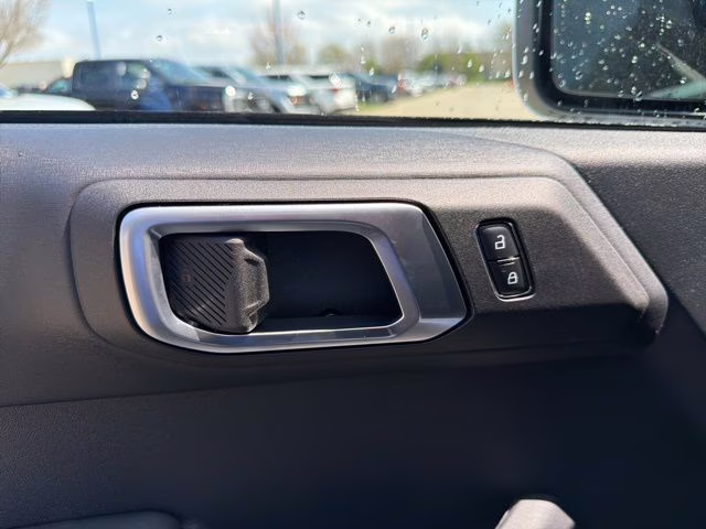 2026 Oxford White Ford Bronco Outer Banks 4X4 SUV