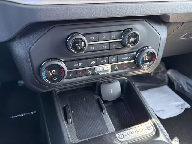 2026 Oxford White Ford Bronco Outer Banks 4X4 SUV