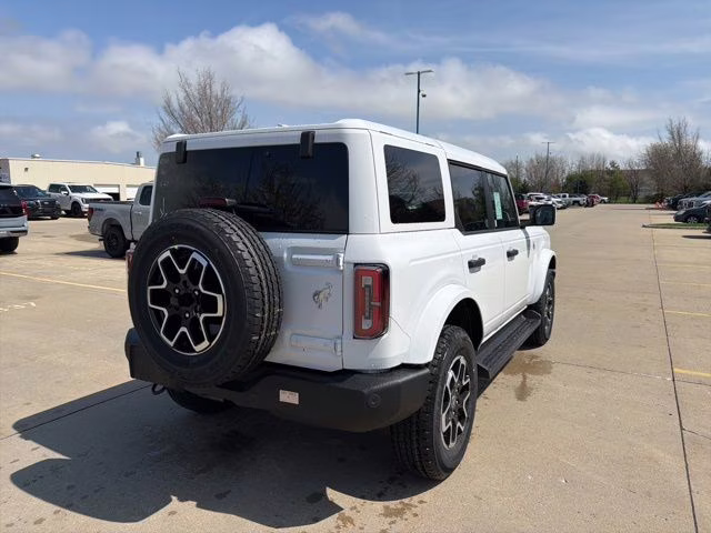 2026 Oxford White Ford Bronco Outer Banks 4X4 SUV
