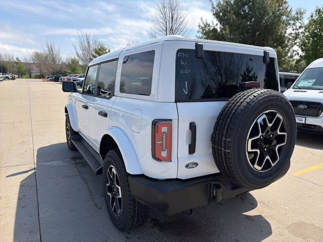 2026 Oxford White Ford Bronco Outer Banks 4X4 SUV