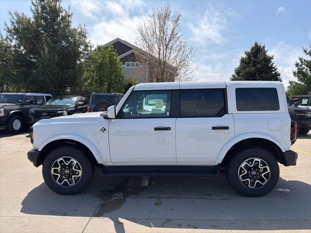 2026 Oxford White Ford Bronco Outer Banks 4X4 SUV