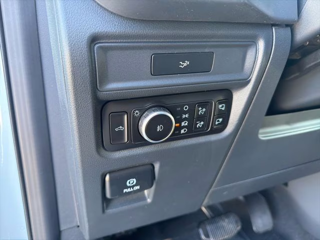 2026 Oxford White Ford F-150 XLT 4X4 Truck