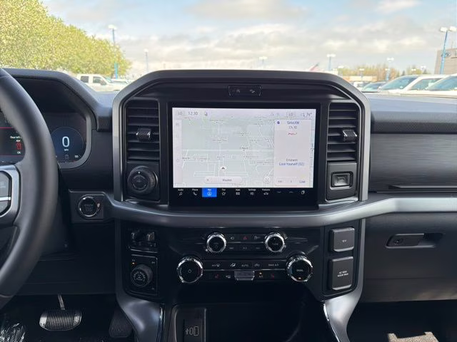 2026 Avalanche Ford F-150 XLT 4X4 Truck