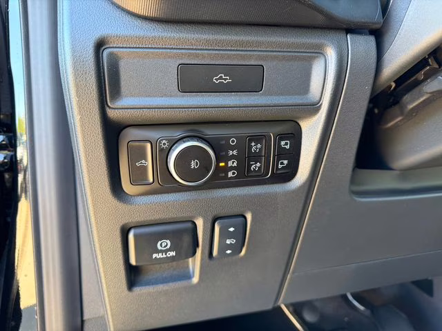 2026 Agate Black Metallic Ford F-150 Lariat 4X4 Truck