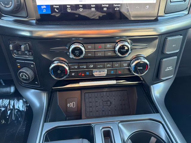 2026 Agate Black Metallic Ford F-150 Lariat 4X4 Truck