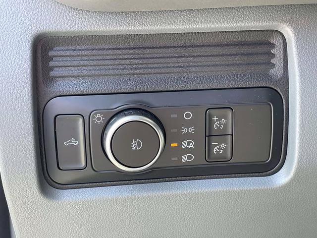 2026 Oxford White Ford Super Duty F-250 SRW XL 4X4 Truck