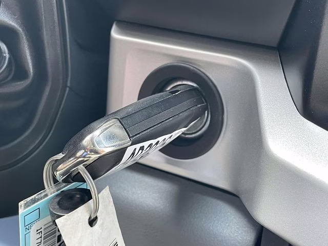 2026 Oxford White Ford Super Duty F-250 SRW XL 4X4 Truck