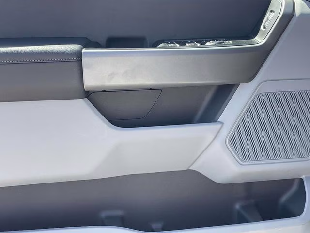 2026 Oxford White Ford Super Duty F-250 SRW XL 4X4 Truck