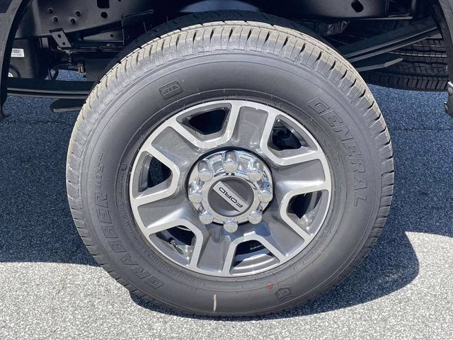 2026 Oxford White Ford Super Duty F-350 SRW Lariat RWD Truck