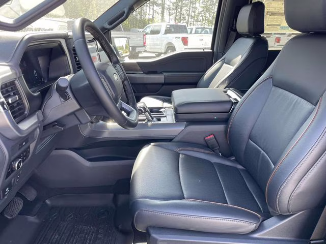 2025 Space White Metallic Ford F-150 Lariat 4X4 Truck