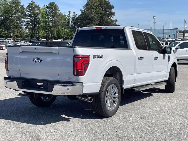 2025 Space White Metallic Ford F-150 Lariat 4X4 Truck