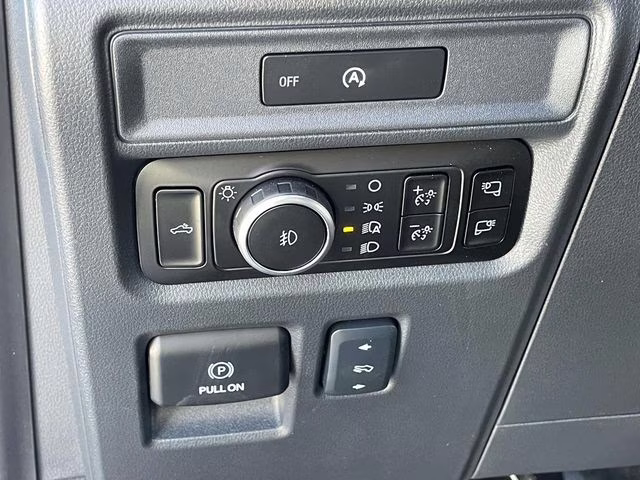 2025 White Metallic Ford F-150 Platinum 4X4 Truck