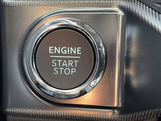 2025 White Metallic Ford F-150 Platinum 4X4 Truck