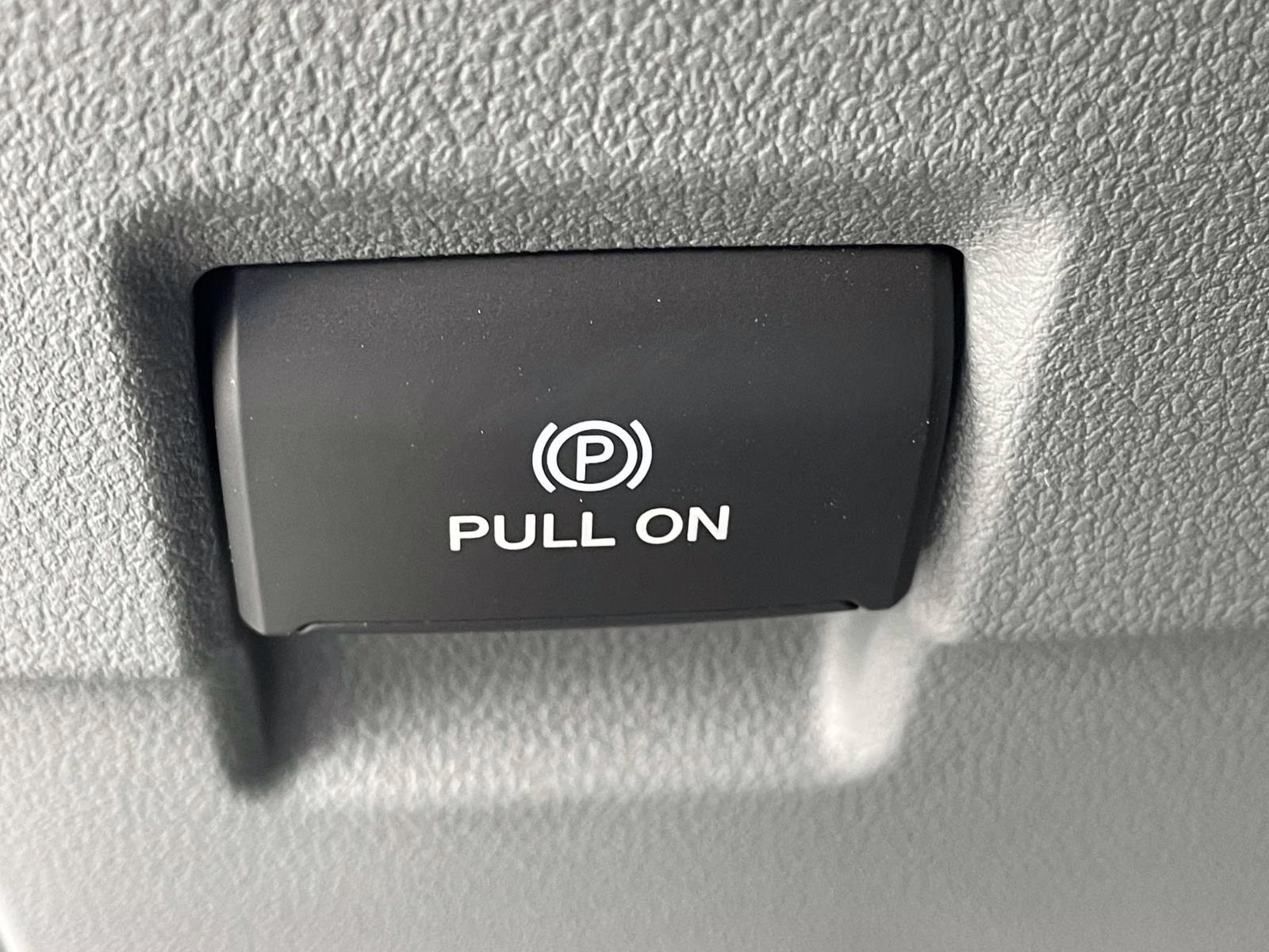 2026 Oxford White Ford Super Duty F-250 SRW XL 4X4 Truck