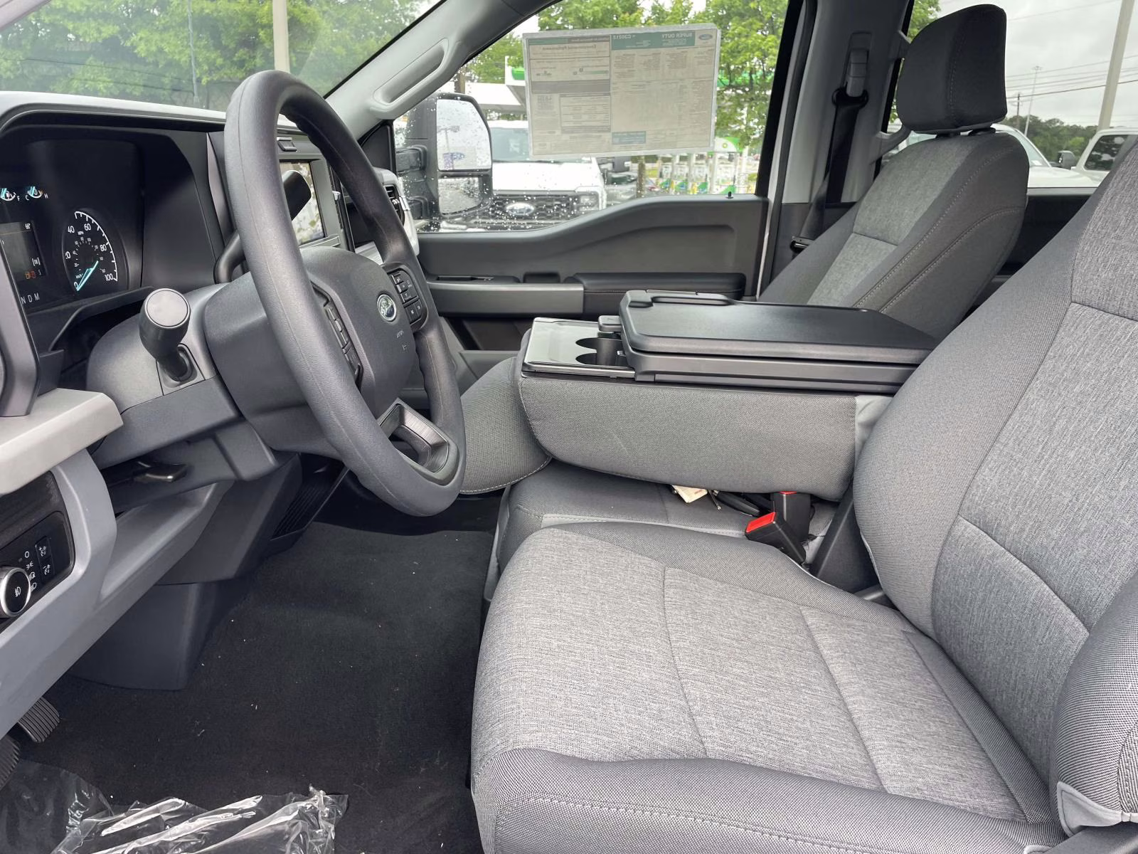 2026 Oxford White Ford Super Duty F-250 SRW XL 4X4 Truck