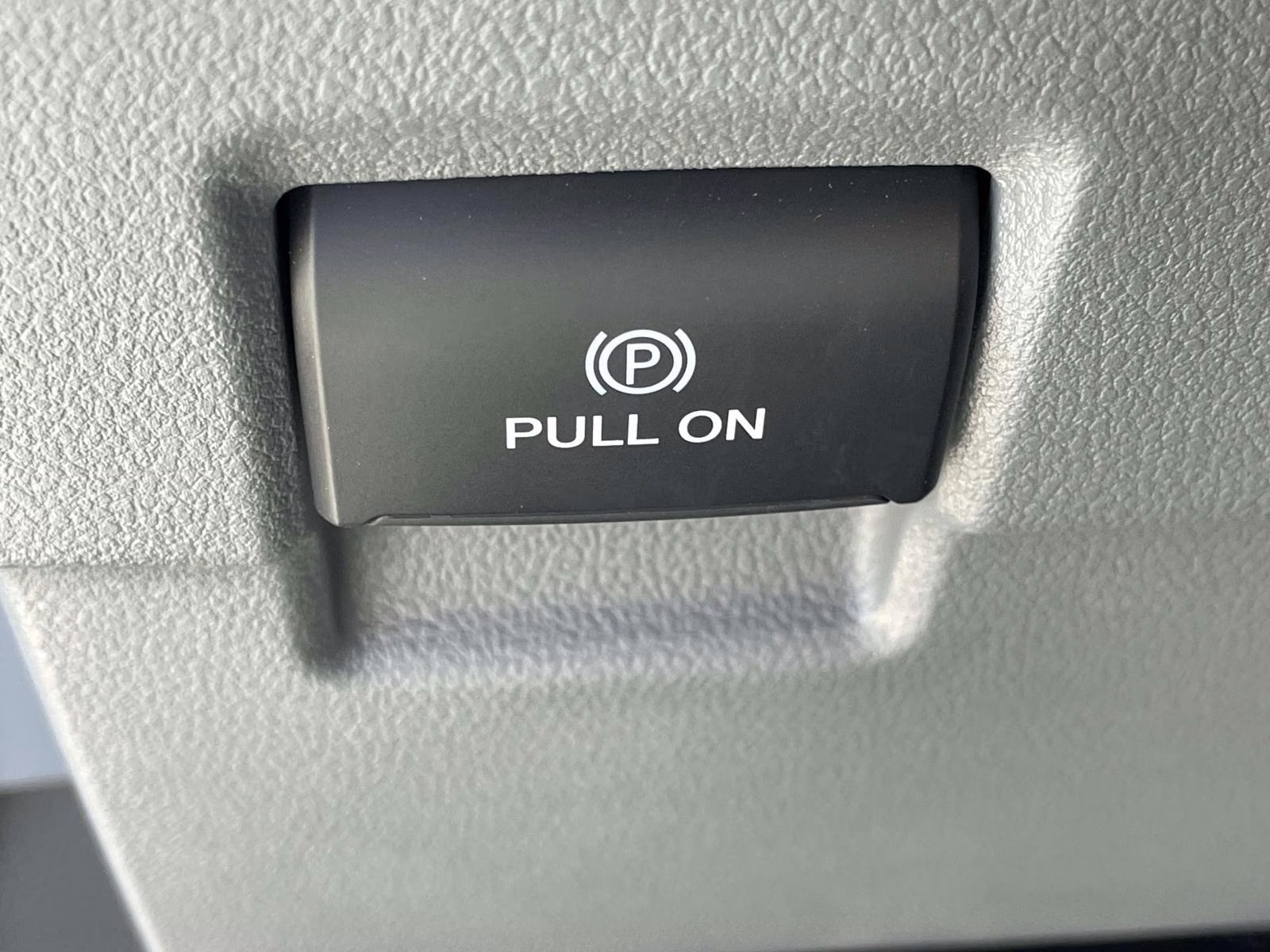 2026 Oxford White Ford Super Duty F-250 SRW XL 4X4 Truck