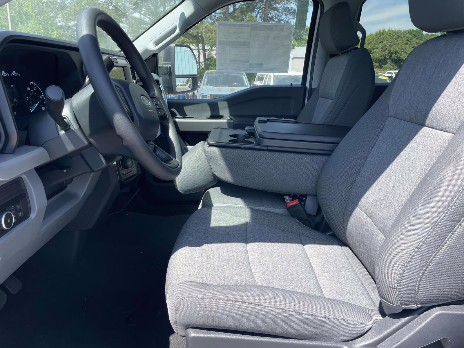 2026 Oxford White Ford Super Duty F-250 SRW XL 4X4 Truck