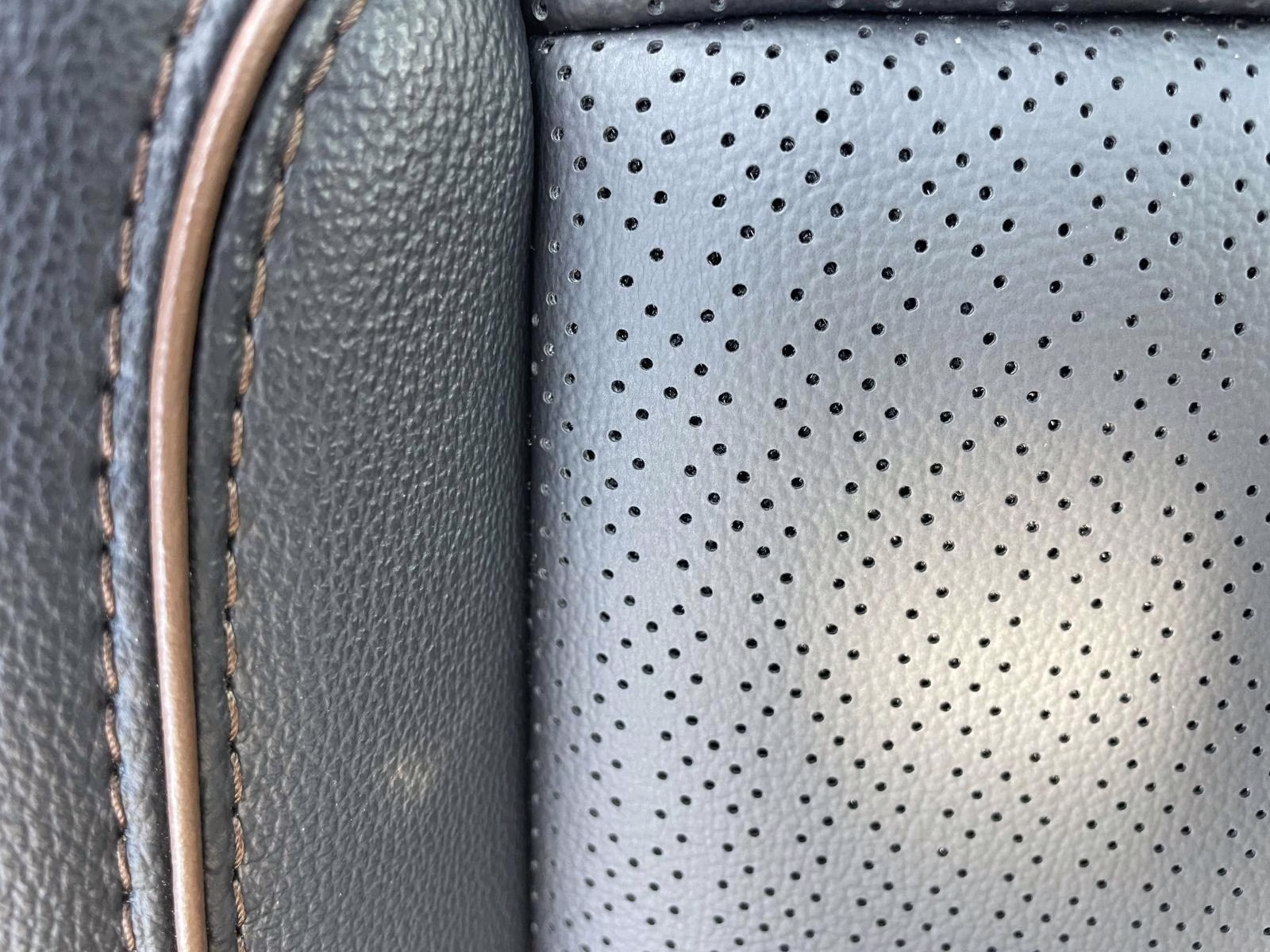 2026 Oxford White Ford Super Duty F-350 SRW Lariat RWD Truck