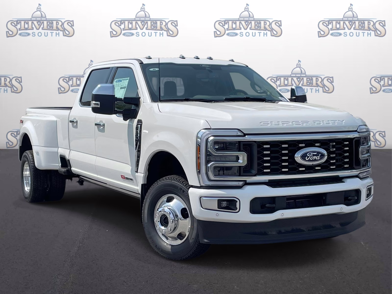 2026 White Metallic Ford Super Duty F-350 DRW Platinum 4X4 Truck