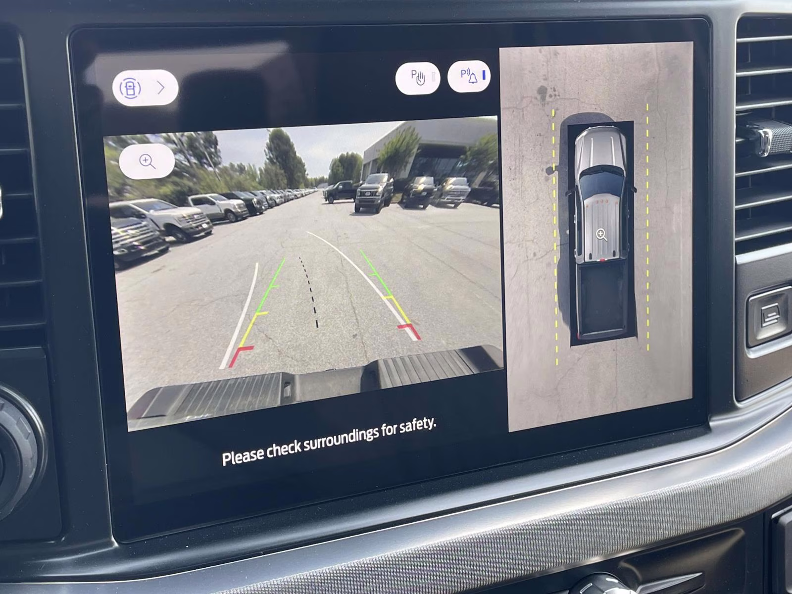 2026 White Metallic Ford Super Duty F-350 DRW Platinum 4X4 Truck