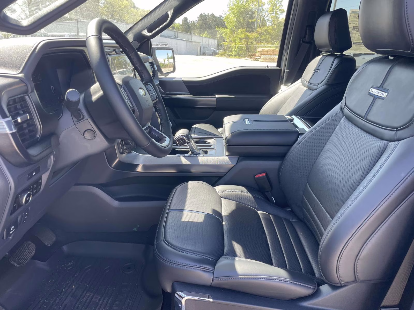 2025 White Metallic Ford F-150 Platinum 4X4 Truck